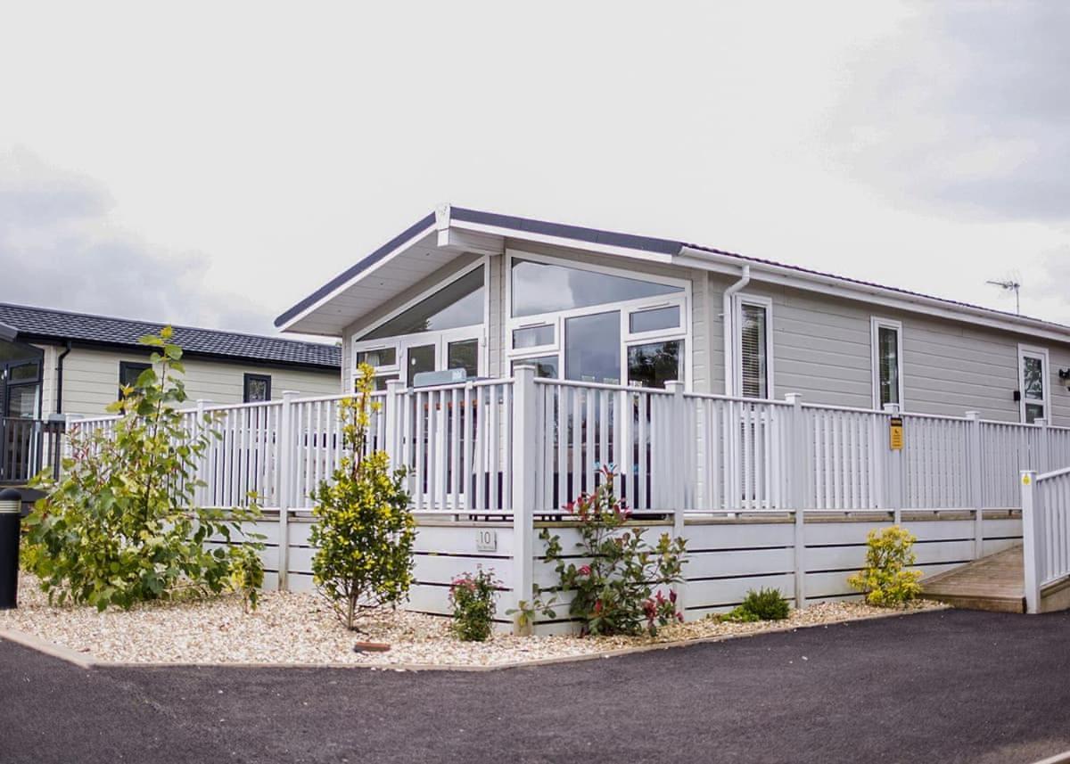 Hornbeam Country Park Honiton Exterior foto